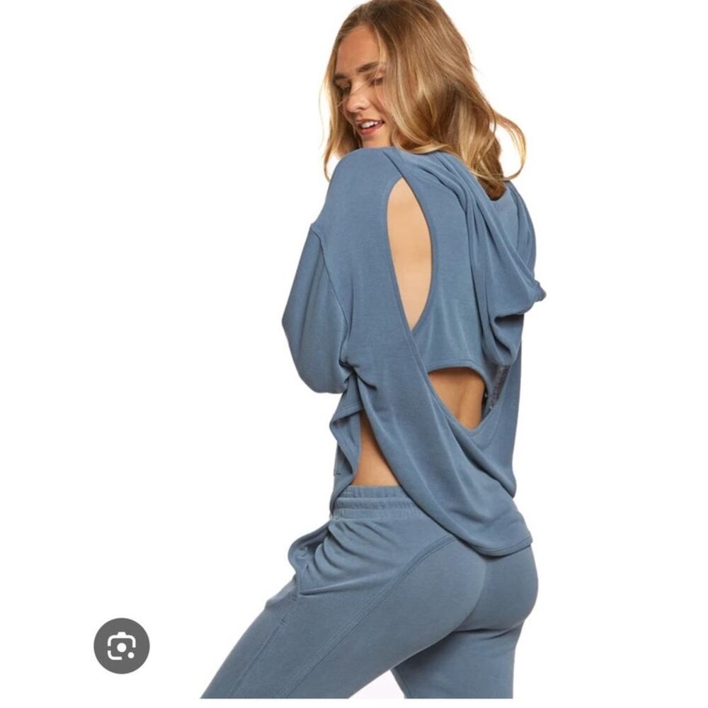Free People Movement Back Into It Hoodie Cutout Top Large Harbor Blue Athleisure